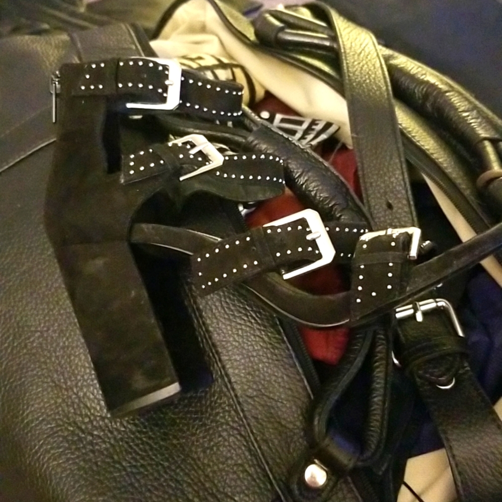 Strappy sandals with a heel/Final markdown